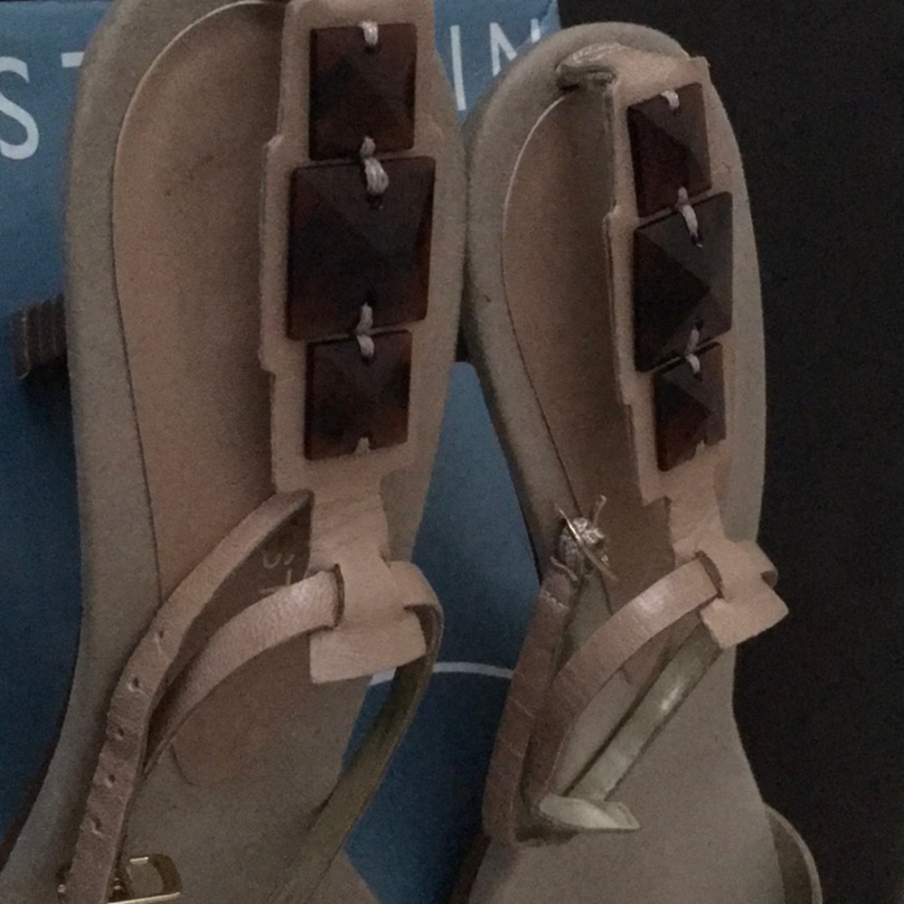 Sandals - Picture 3 of 3